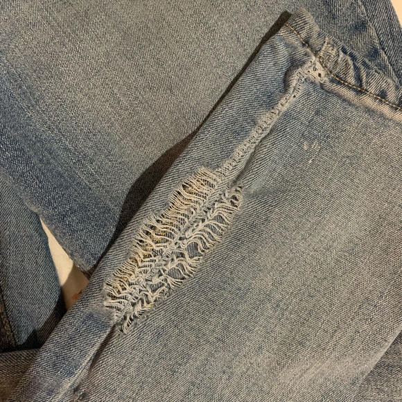 Old Navy Rockstar Super Skinny Jeans - Picture 3 of 8